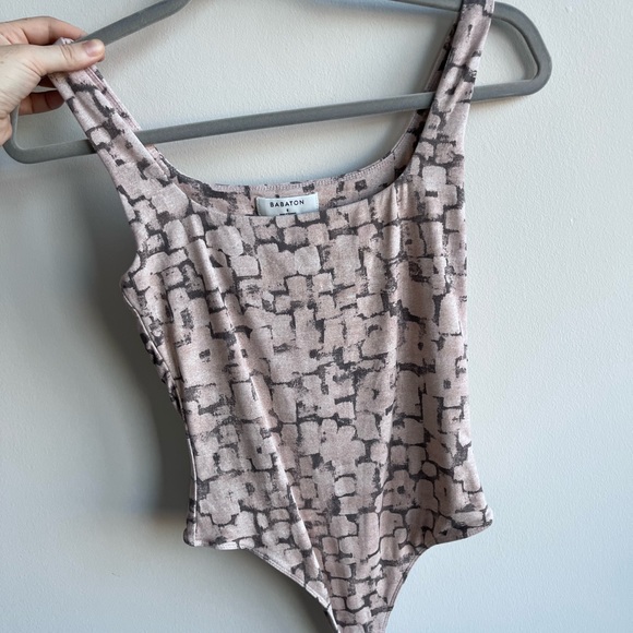 Aritzia Tops - Aritzia Babaton Body Suit